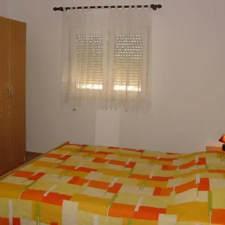 In Pula- Kroatien Mit Hohen Gaestebewertungen By Interhome *