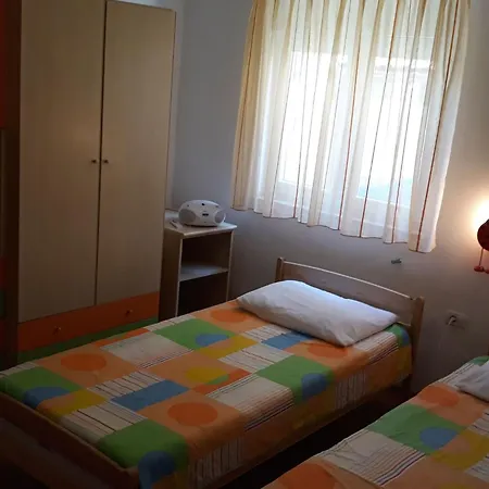 In Pula- Kroatien Mit Hohen Gaestebewertungen By Interhome *