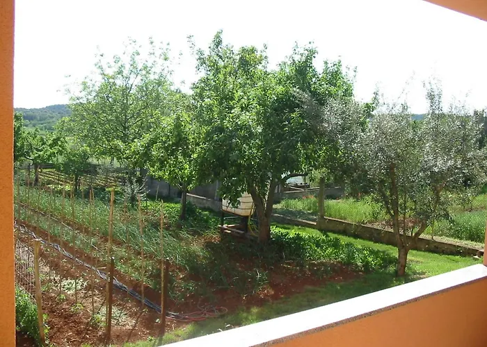 In Pula- Kroatien Mit Hohen Gaestebewertungen By Interhome