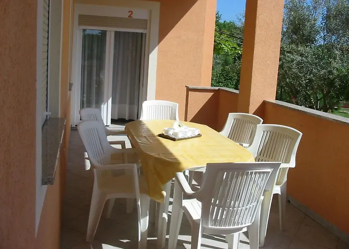 In Pula- Kroatien Mit Hohen Gaestebewertungen By Interhome Апартаменты *