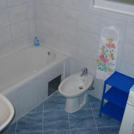 In Pula- Kroatien Mit Hohen Gaestebewertungen By Interhome Appartamento *