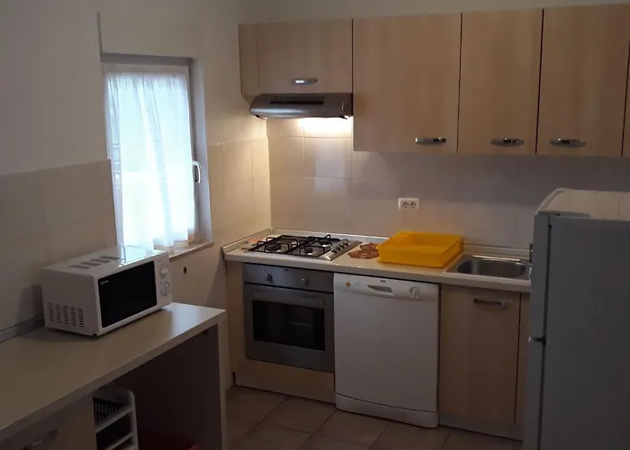 In Pula- Kroatien Mit Hohen Gaestebewertungen By Interhome *