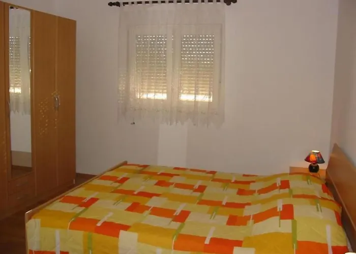 In Pula- Kroatien Mit Hohen Gaestebewertungen By Interhome *